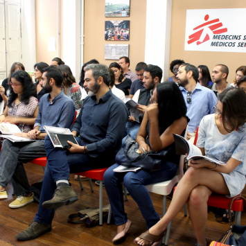 MSF lança guia de fontes para facilitar a cobertura de crises humanitárias