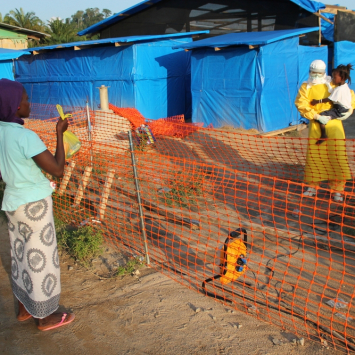 liberia-msf-msb13294-ebola-martin_zinggl