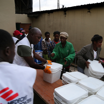 liberia-msf-msb13877-ebola-agus_morales