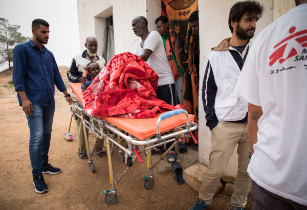 Sem atenção internacional, situação de migrantes e refugiados se deteriora na Líbia