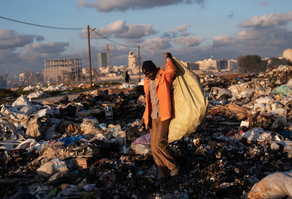 COVID-19 expõe fracassos no apoio a migrantes na Líbia