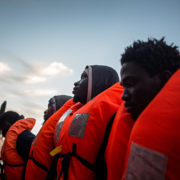 Líbia: três migrantes são mortos e dois ficam feridos quando tentavam escapar de detenção arbitrária na volta ao país