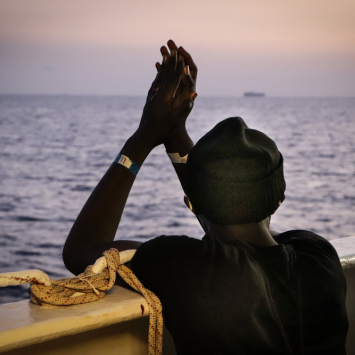 Histórias de sofrimento de migrantes reforçam importância das operações de Sea-Watch 4