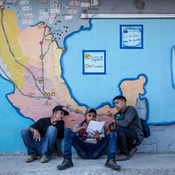 MSF está extremamente preocupada com relatos de condições horríveis enfrentadas por migrantes e solicitantes de asilo detidos nos EUA