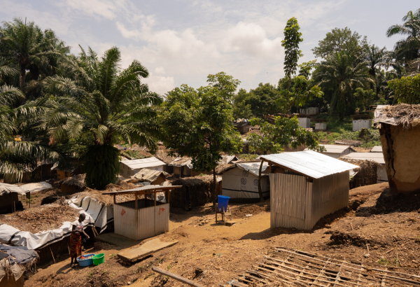 Seção do sítio de deslocados em Ugudo Zii, zona sanitária de Angumu. Foto por: Gabriele François Casini / MSF