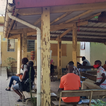 Tratamento inovador para HIV avançado em Moçambique: “Permitiu que as pessoas sonhassem de novo com o futuro."