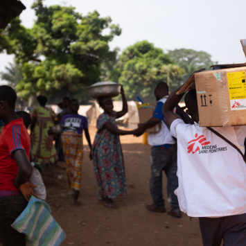 República Centro-Africana: equipes de MSF ampliam sua atuação à medida que a violência aumenta