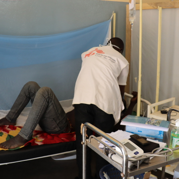 Conflito em Burkina Faso: “muitas pessoas têm medo de dormir à noite”