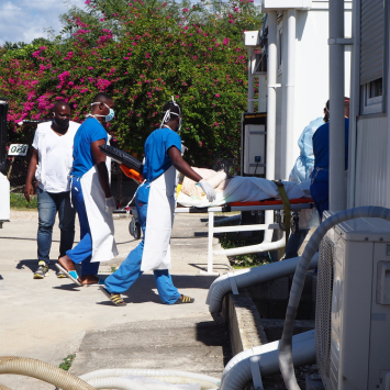 Onda de violência no Haiti faz MSF transferir pacientes