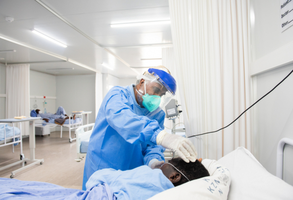 Não se trata apenas de vacinas: o fornecimento de oxigênio também deve estar no centro da resposta à COVID-19