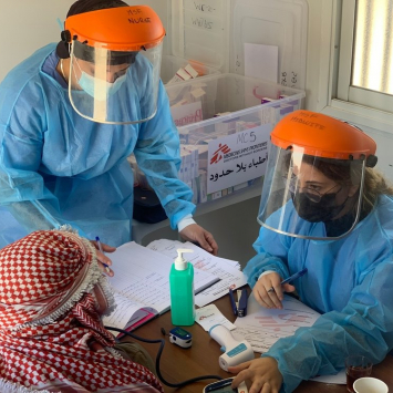 COVID-19 impõe pressão adicional ao já sobrecarregado sistema de saúde de Gaza