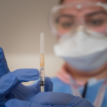 Para MSF, veto parcial à suspensão de patentes prejudica combate à pandemia