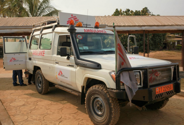 Serviço de ambulâncias de Médicos Sem Fronteiras no Sudoeste de Camarões é vital em região assolada pela violência