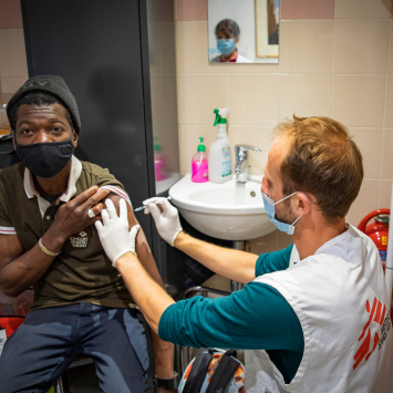 10 razões para apoiar a suspensão de patentes na pandemia em 10 depoimentos