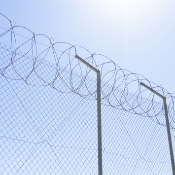 Novo campo em Samos: “Nós só podemos ajudar nossos pacientes a sobreviver”