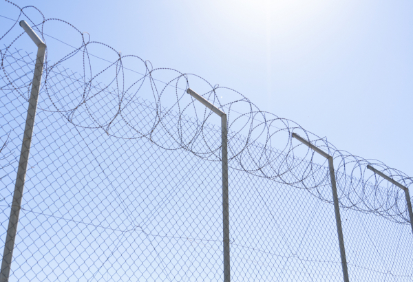 Novo campo em Samos: “Nós só podemos ajudar nossos pacientes a sobreviver”