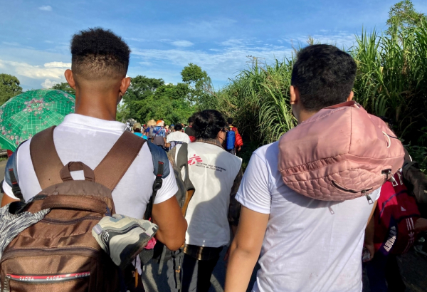 Deportações em massa e políticas de asilo fracassadas deixam dezenas de milhares de migrantes presos e em perigo ao longo das cidades fronteiriças do México