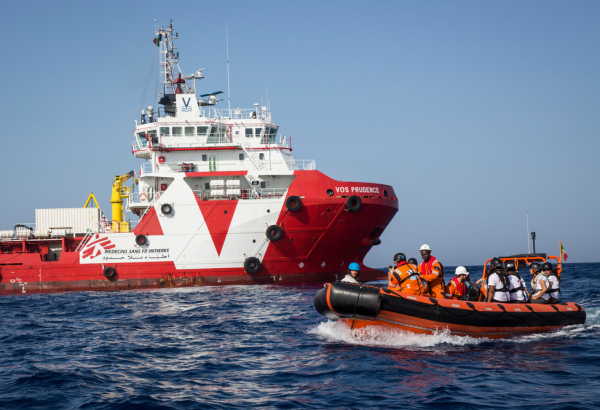 MSF suspende atividades de navio de busca e salvamento.