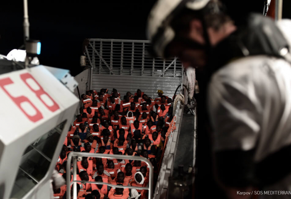 Leia o relato da situação a bordo do navio Aquarius no Mediterrâneo