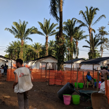 Ebola na RDC: MSF abre centro de tratamento em Mangina