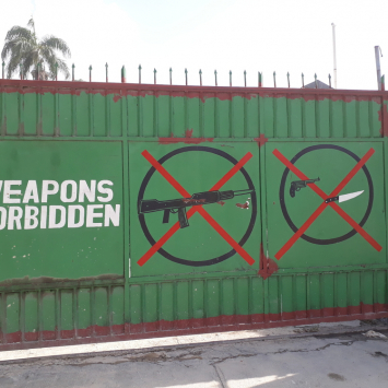 Haiti: violência coloca pacientes, atividades médicas e equipes de MSF em risco