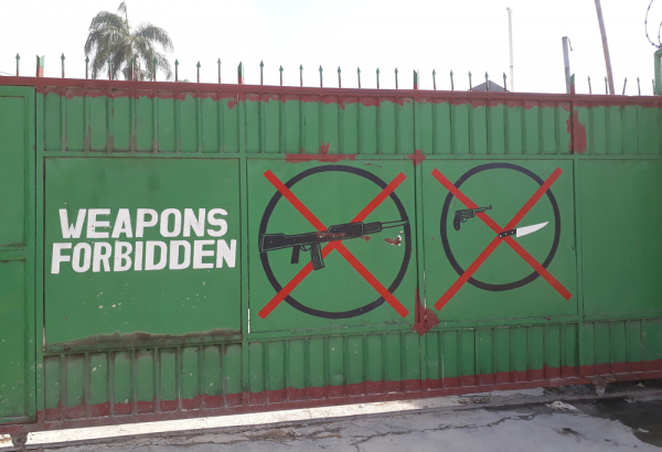 Haiti: violência coloca pacientes, atividades médicas e equipes de MSF em risco