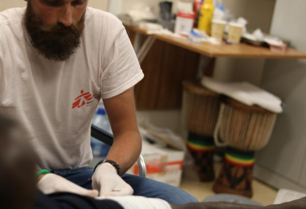 Médico de MSF a bordo do Ocean Viking pede intervenção europeia urgente para sobreviventes