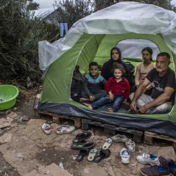 Coronavírus torna mais urgente evacuação de campos de refugiados na Grécia