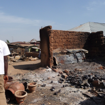 nigeria-msf-msf42163-confronto-line_geyer