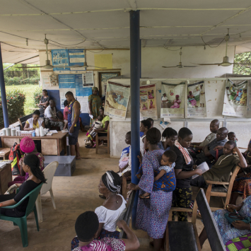 Dezenas de milhares de camaroneses buscam refúgio no sul da Nigéria