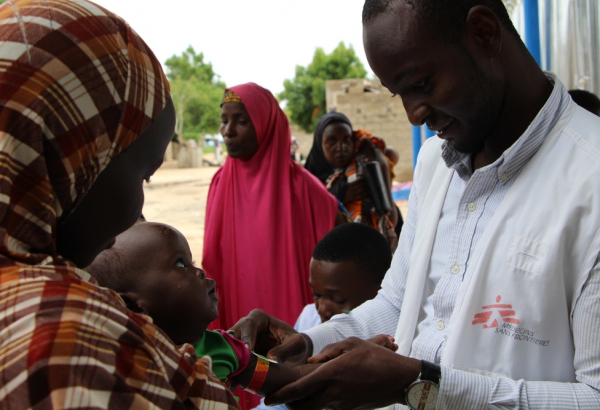 Dez anos de violência e deslocamento no nordeste da Nigéria