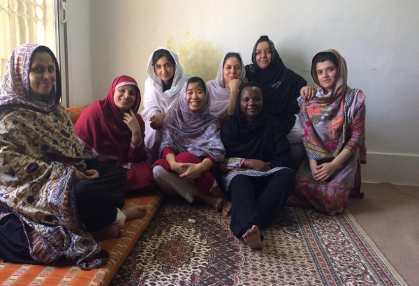 Saúde mental no Paquistão: "este mundo é bonito com as pessoas"