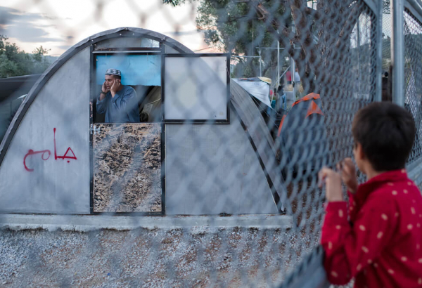 Confinamento, violência e caos: a realidade dos campos de refugiados na Europa