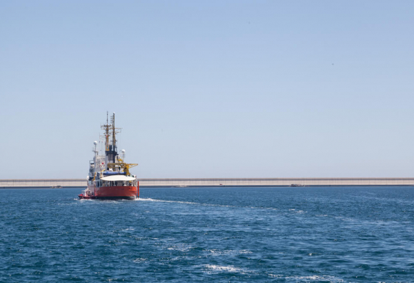 Navio de busca e salvamento Aquarius é autorizado a aportar em Malta