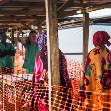 serra_leoa-msf-msb17319-ebola-anna_surinyach