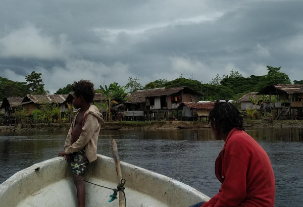 Papua-Nova Guiné: levando a cura pelo curso das águas
