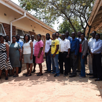 "Víamos os pacientes chegando em carrinhos de mão.”